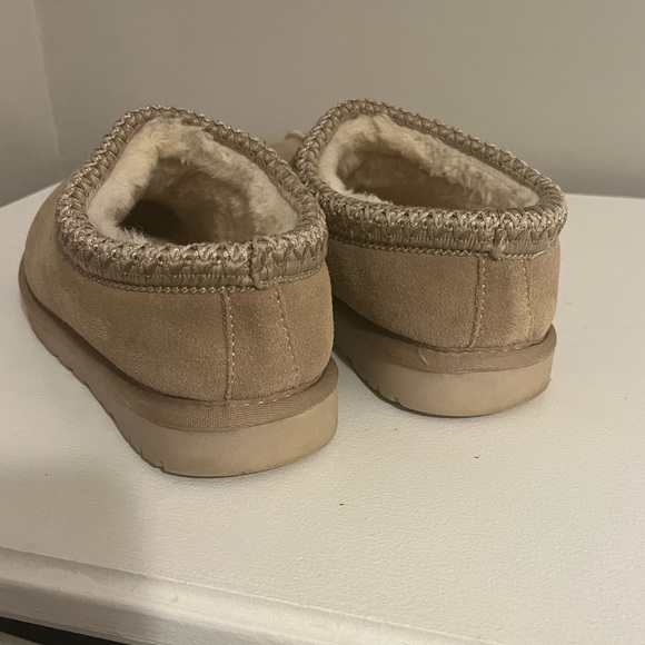 Women's DHGate Uggs - Picture 5 of 6